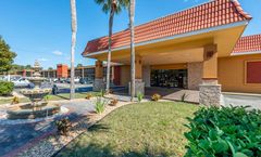 Quality Inn & Suites Riverfront