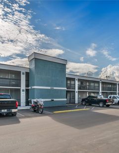 Quality Inn & Suites Riverfront