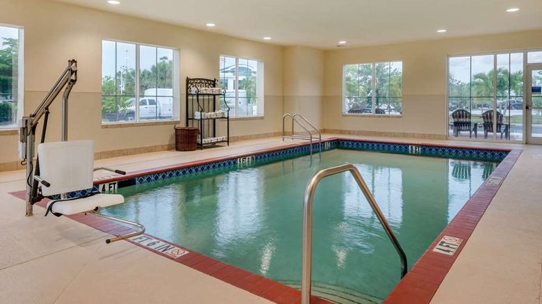 <b>Comfort Inn and Suites Fort Myers Airport Pool</b>. Images powered by <a href="https://iceportal.shijigroup.com/" title="IcePortal" target="_blank">IcePortal</a>.