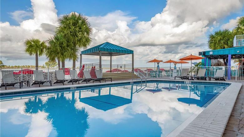 <b>Dolphin Sands Clearwater Beach Pool</b>. Images powered by <a href="https://iceportal.shijigroup.com/" title="IcePortal" target="_blank">IcePortal</a>.