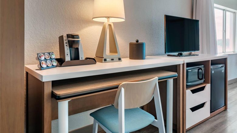 <b>Dolphin Sands Clearwater Beach Room</b>. Images powered by <a href="https://iceportal.shijigroup.com/" title="IcePortal" target="_blank">IcePortal</a>.
