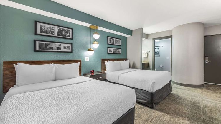 Sleep Inn Miami Airport Room