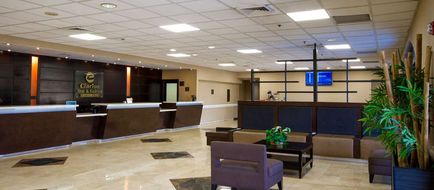 Clarion Inn & Suites Miami Airport Lobby
