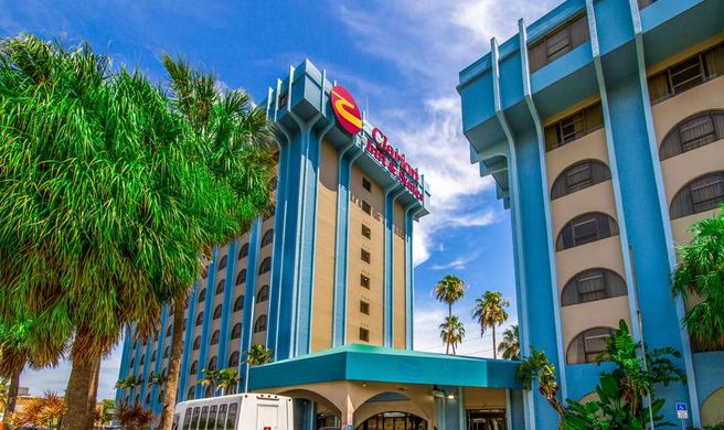 Clarion Inn & Suites Miami Airport Exterior