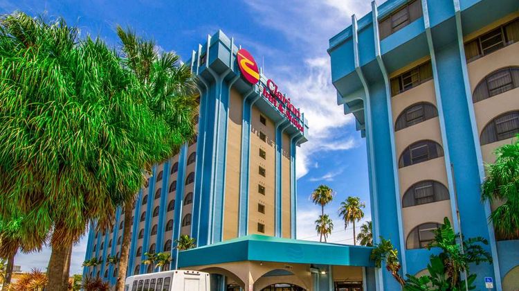 Clarion Inn & Suites Miami Airport Exterior