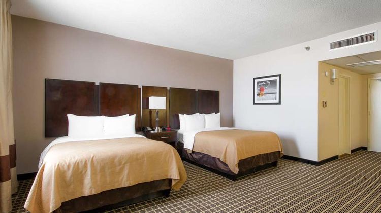 Clarion Inn & Suites Miami Airport Room