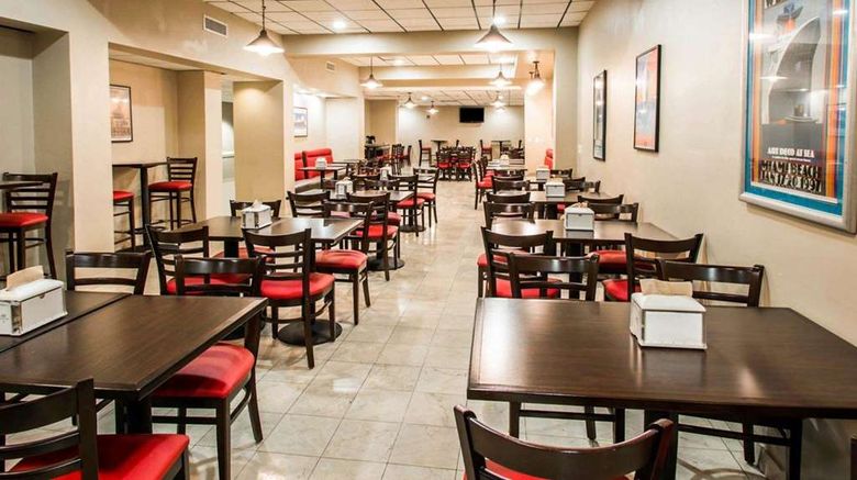 <b>Clarion Inn & Suites Miami Airport Restaurant</b>. Images powered by <a href="https://iceportal.shijigroup.com/" title="IcePortal" target="_blank">IcePortal</a>.