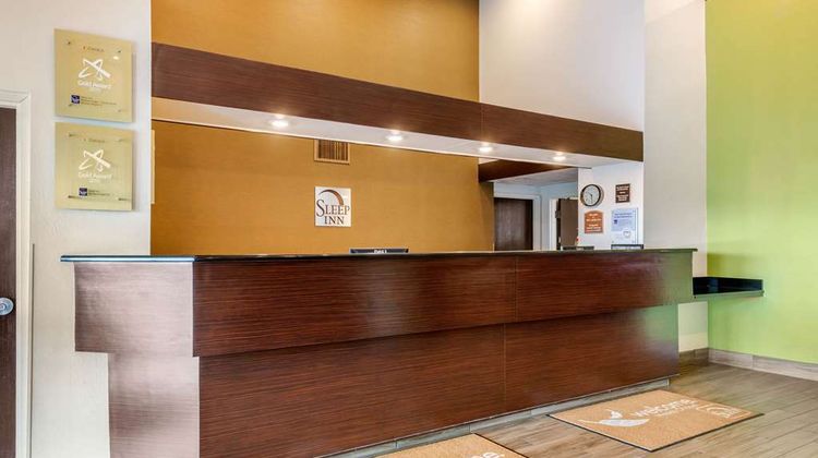 Spot X Hotel Tampa - Wesley Chapel Lobby
