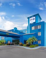Spot X Hotel Tampa - Wesley Chapel