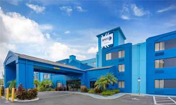 Spot X Hotel Tampa - Wesley Chapel