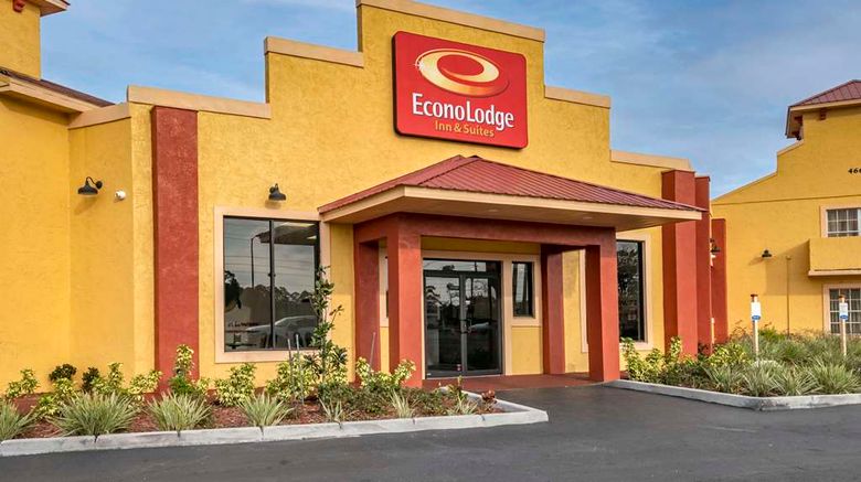 <b>Econo Lodge Inn and Suites Maingate Central Exterior</b>. Images powered by <a href="https://iceportal.shijigroup.com/" title="IcePortal" target="_blank">IcePortal</a>.