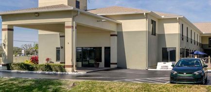 Rodeway Inn Wesley Chapel Exterior