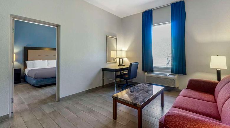 <b>Rodeway Inn Wesley Chapel Suite</b>. Images powered by <a href="https://iceportal.shijigroup.com/" title="IcePortal" target="_blank">IcePortal</a>.