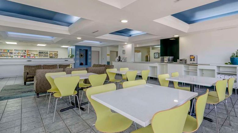 <b>Rodeway Inn Wesley Chapel Restaurant</b>. Images powered by <a href="https://iceportal.shijigroup.com/" title="IcePortal" target="_blank">IcePortal</a>.