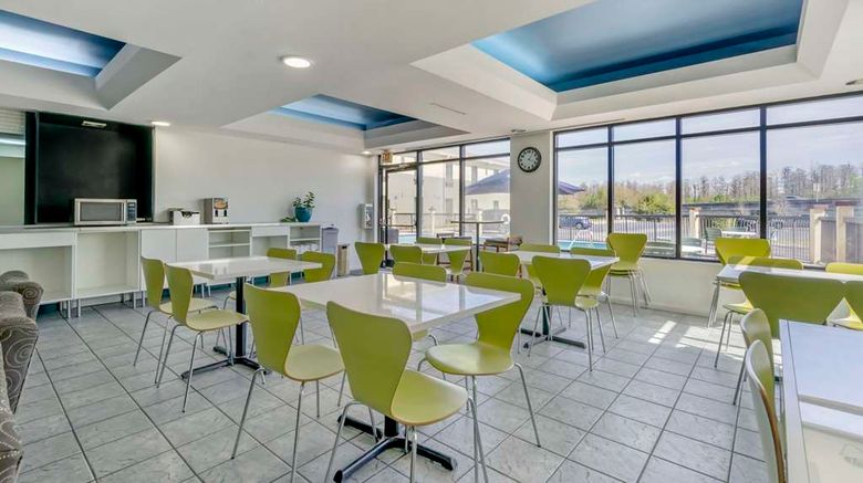 <b>Rodeway Inn Wesley Chapel Restaurant</b>. Images powered by <a href="https://iceportal.shijigroup.com/" title="IcePortal" target="_blank">IcePortal</a>.