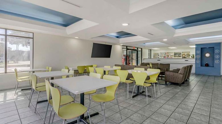 <b>Rodeway Inn Wesley Chapel Restaurant</b>. Images powered by <a href="https://iceportal.shijigroup.com/" title="IcePortal" target="_blank">IcePortal</a>.