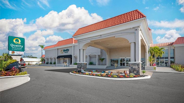 <b>Quality Inn & Suites Exterior</b>. Images powered by <a href="https://iceportal.shijigroup.com/" title="IcePortal" target="_blank">IcePortal</a>.