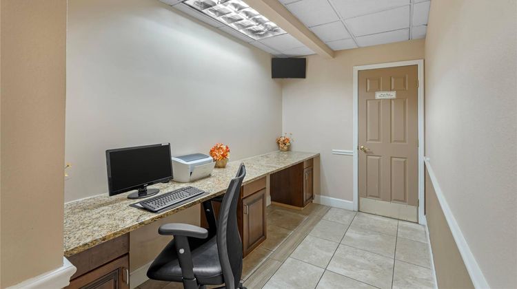 Quality Inn & Suites Other