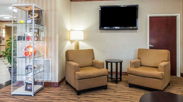 Sleep Inn and Suites University Shands Lobby