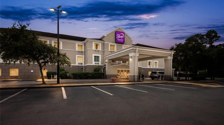 Sleep Inn and Suites University Shands Exterior