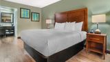 Quality Inn & Suites Panama City Suite