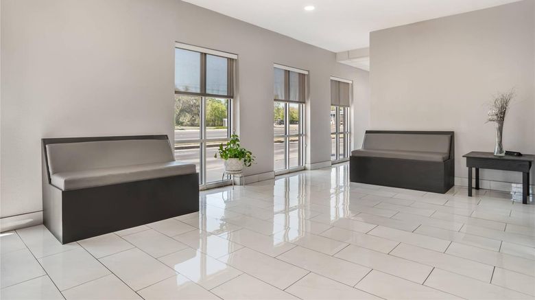 <b>Quality Inn & Suites Panama City Lobby</b>. Images powered by <a href="https://iceportal.shijigroup.com/" title="IcePortal" target="_blank">IcePortal</a>.