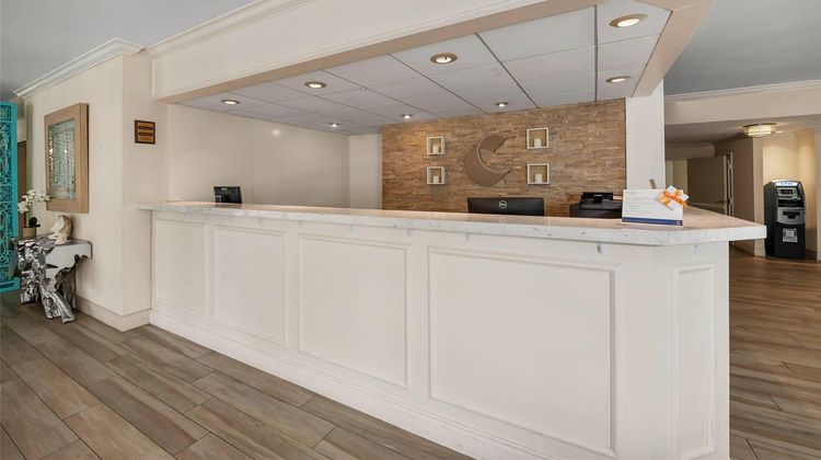 Comfort Inn Oceanside Lobby