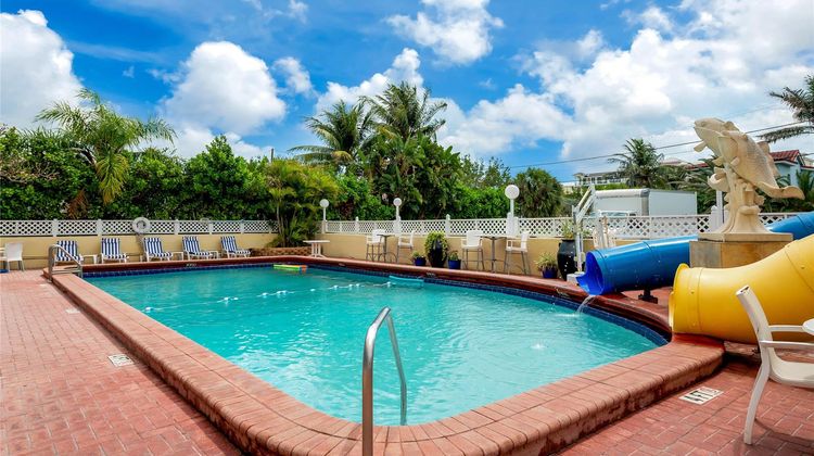 Comfort Inn Oceanside Pool