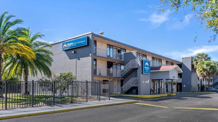 Suburban Studios International Drive Exterior