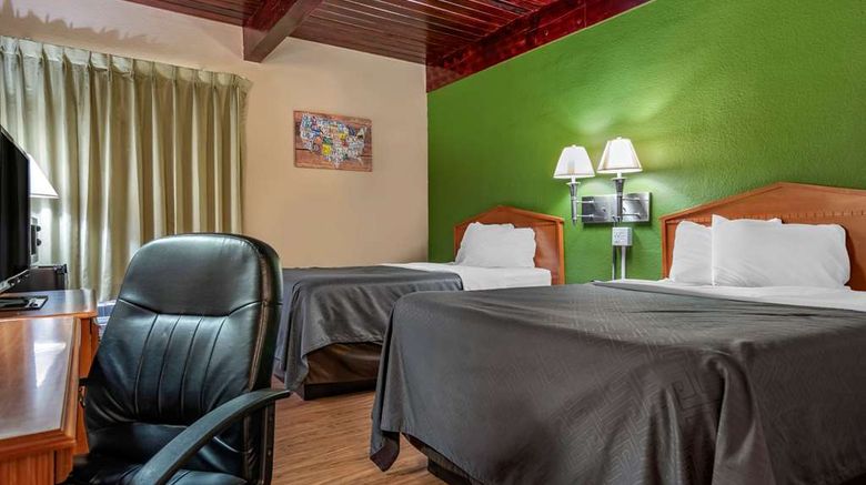 <b>Econo Lodge Tallahassee Downtown Room</b>. Images powered by <a href="https://iceportal.shijigroup.com/" title="IcePortal" target="_blank">IcePortal</a>.