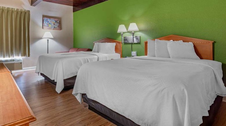 <b>Econo Lodge Tallahassee Downtown Room</b>. Images powered by <a href="https://iceportal.shijigroup.com/" title="IcePortal" target="_blank">IcePortal</a>.