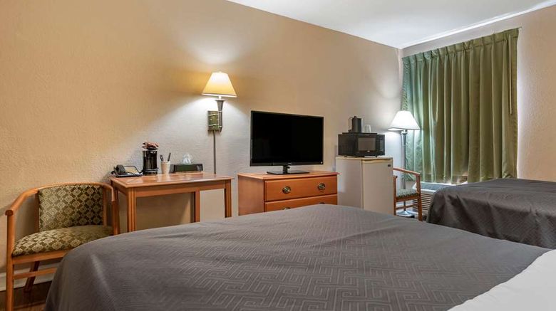 <b>Econo Lodge Tallahassee Downtown Room</b>. Images powered by <a href="https://iceportal.shijigroup.com/" title="IcePortal" target="_blank">IcePortal</a>.