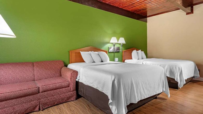 <b>Econo Lodge Tallahassee Downtown Room</b>. Images powered by <a href="https://iceportal.shijigroup.com/" title="IcePortal" target="_blank">IcePortal</a>.