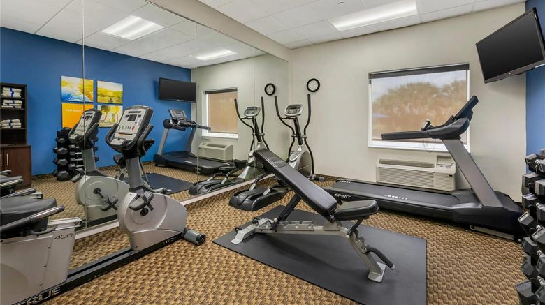 <b>Comfort Inn & Stes Wildwood The Villages Health</b>. Images powered by <a href="https://iceportal.shijigroup.com/" title="IcePortal" target="_blank">IcePortal</a>.