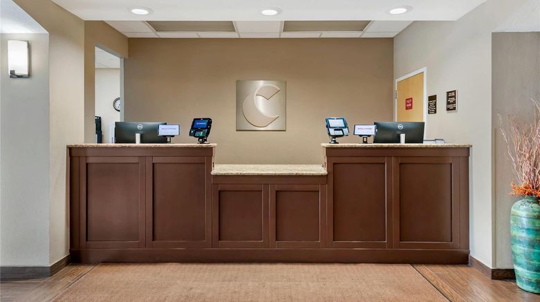 <b>Comfort Inn & Stes Wildwood The Villages Lobby</b>. Images powered by <a href="https://iceportal.shijigroup.com/" title="IcePortal" target="_blank">IcePortal</a>.