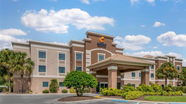 <b>Comfort Inn & Stes Wildwood The Villages Exterior</b>. Images powered by <a href="https://iceportal.shijigroup.com/" title="IcePortal" target="_blank">IcePortal</a>.