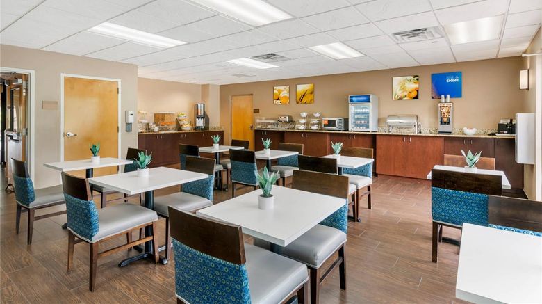 <b>Comfort Inn & Stes Wildwood The Villages Restaurant</b>. Images powered by <a href="https://iceportal.shijigroup.com/" title="IcePortal" target="_blank">IcePortal</a>.