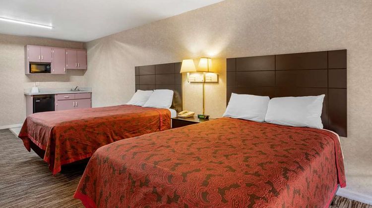 Rodeway Inn Room