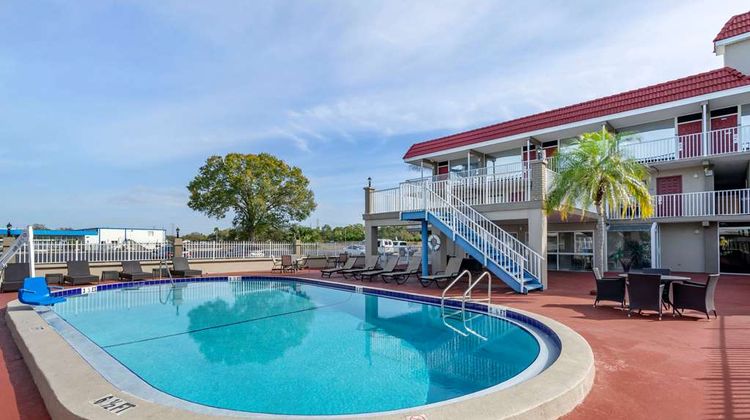 Rodeway Inn Pool