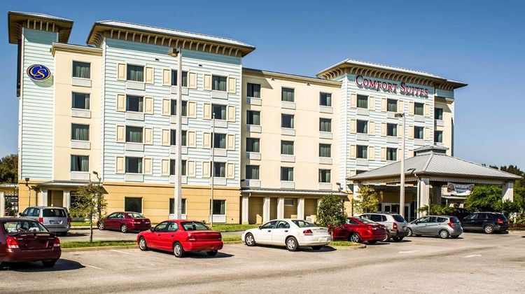 Comfort Suites Exterior