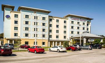 Comfort Suites