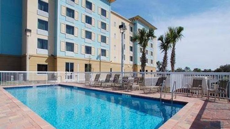 Comfort Suites Pool