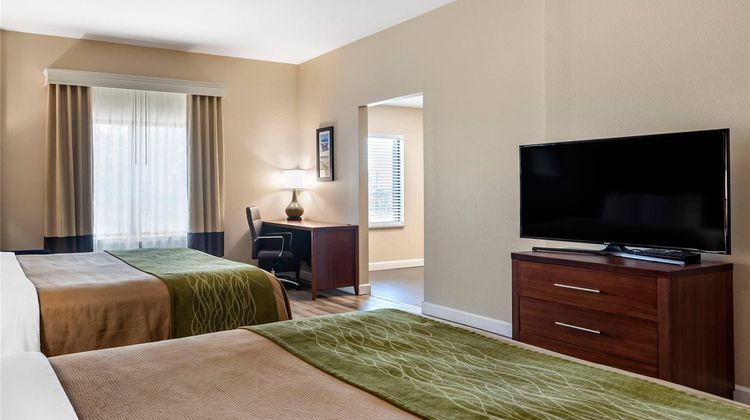 Comfort Inn & Suites Suite