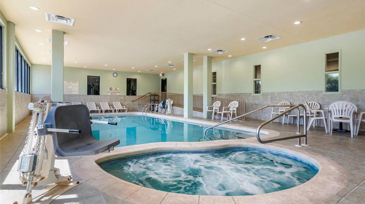 Comfort Inn & Suites Pool