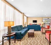 Comfort Suites Orlando Airport Lobby
