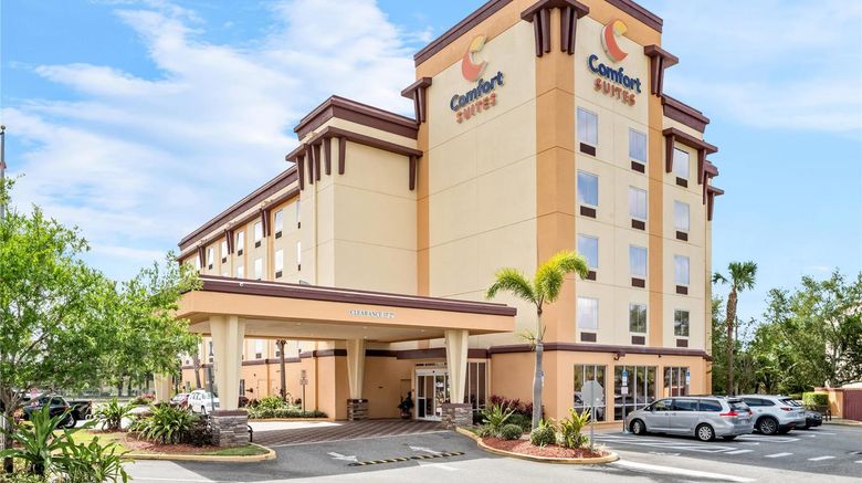 Comfort Suites Orlando Airport Exterior. Images powered by <a href="https://iceportal.shijigroup.com" target="_blank" rel="noopener">Ice Portal</a>.