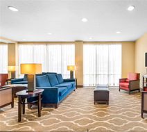 Comfort Suites Orlando Airport Lobby