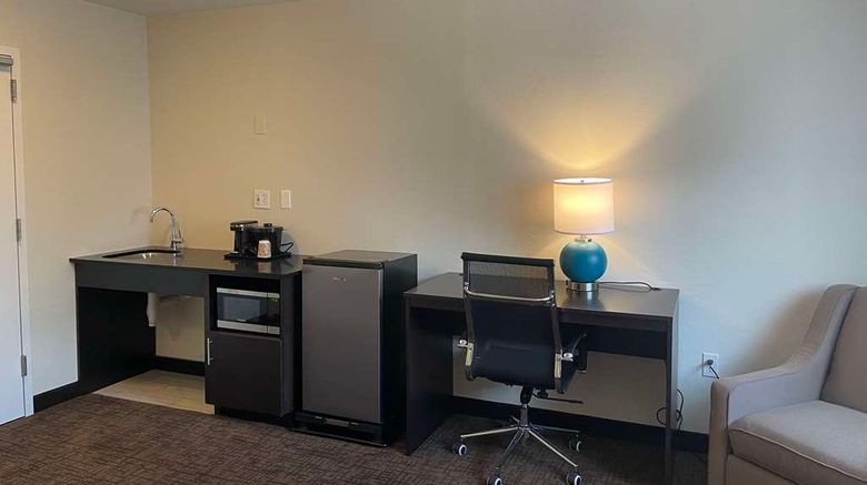 <b>Suburban Studios Melbourne Airport Room</b>. Images powered by <a href="https://iceportal.shijigroup.com/" title="IcePortal" target="_blank">IcePortal</a>.