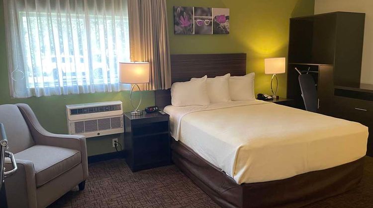 Suburban Studios Melbourne Airport Room