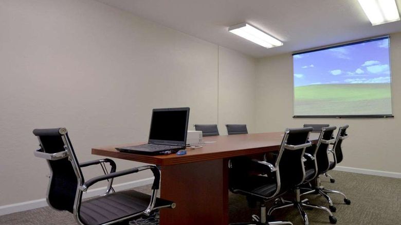 <b>Suburban Studios Melbourne Airport Meeting</b>. Images powered by <a href="https://iceportal.shijigroup.com/" title="IcePortal" target="_blank">IcePortal</a>.